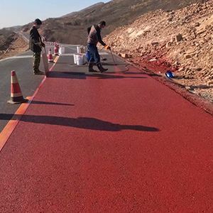 滑县一是彩钢瓦喷漆翻新，地面喷涂